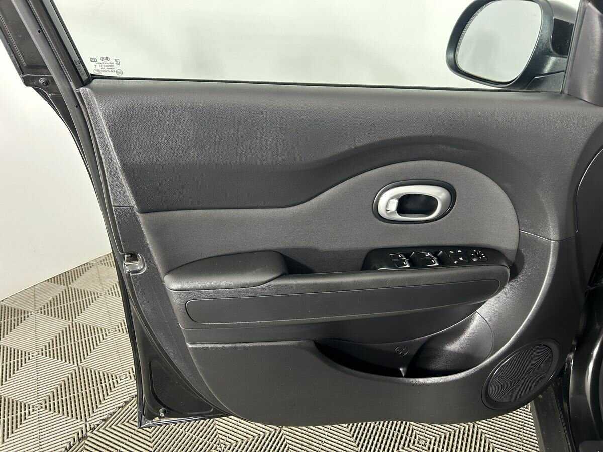 Купить Kia Soul с пробегом. Фото: #6