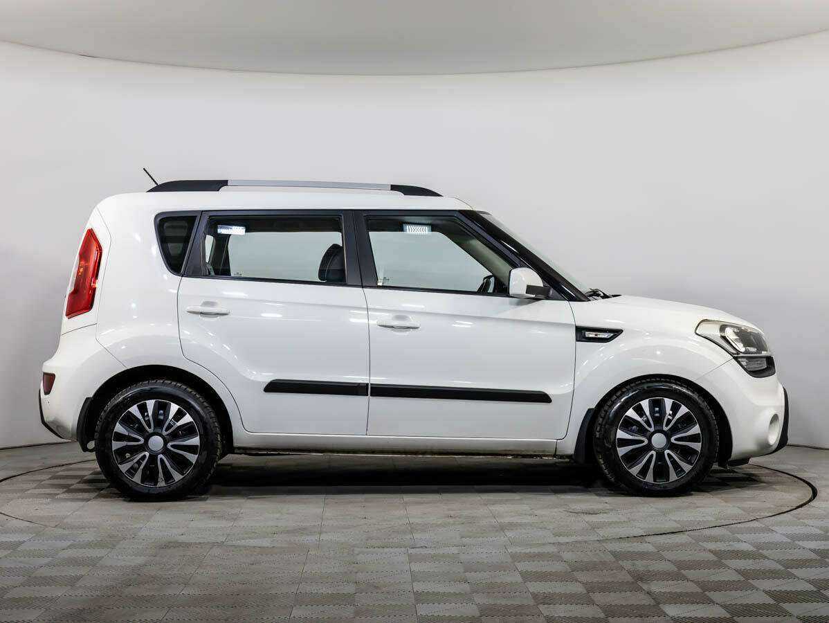 Купить Kia Soul с пробегом. Фото: #2