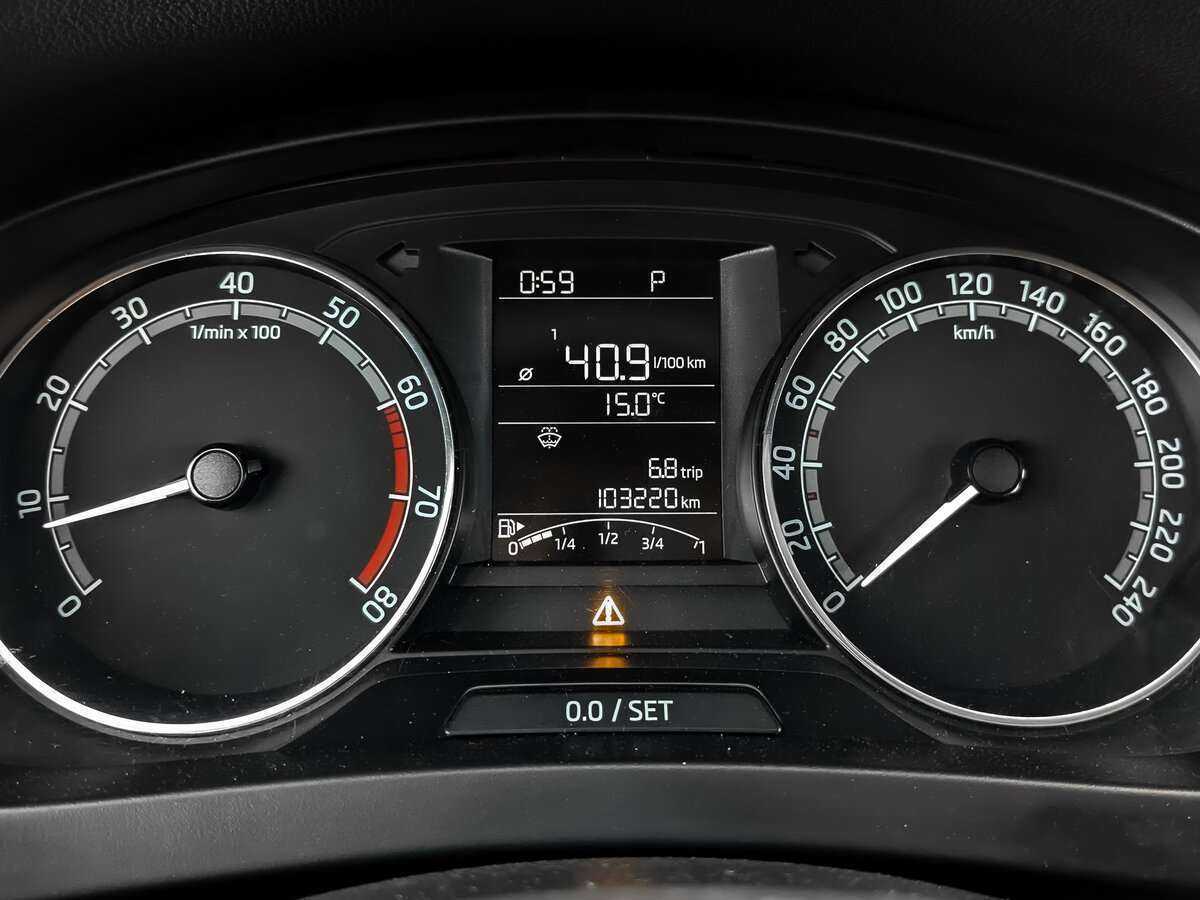 Купить Skoda Rapid с пробегом. Фото: #11