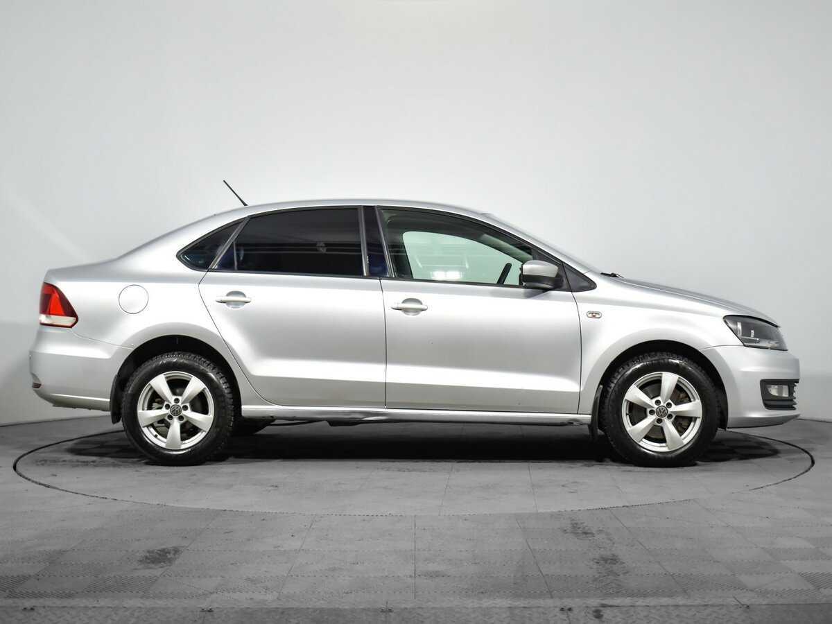 Купить Volkswagen Polo с пробегом. Фото: #3