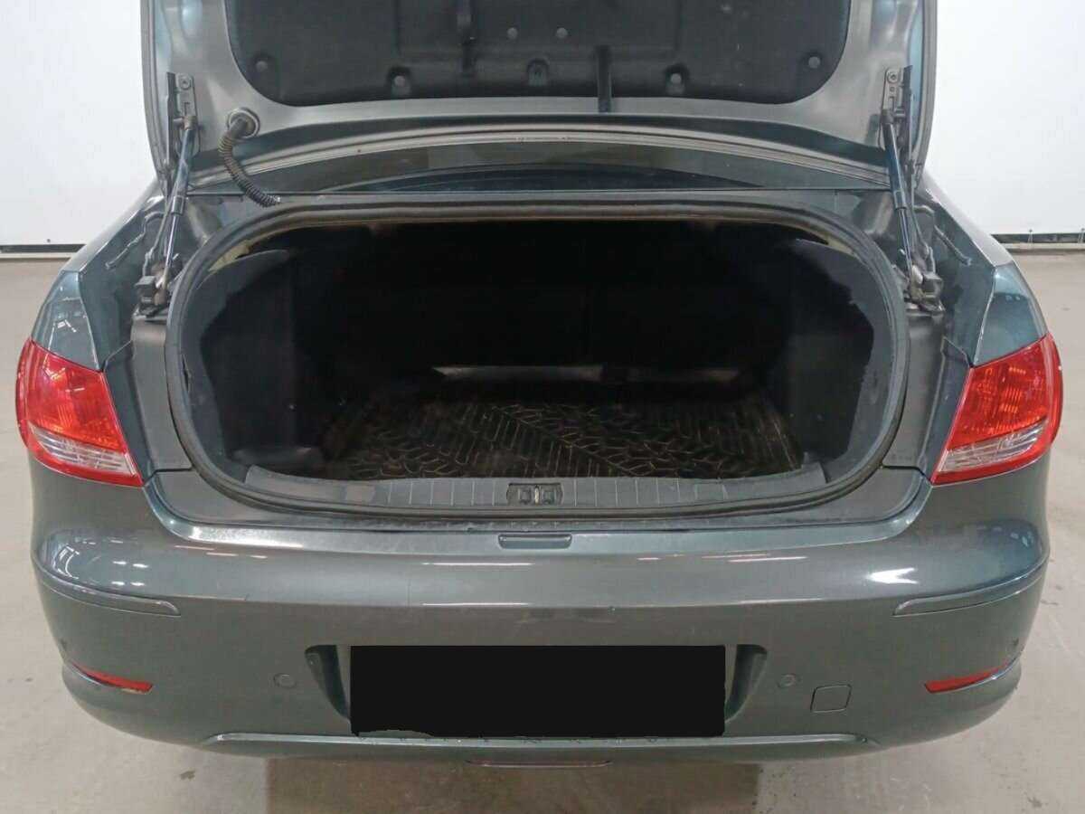 Купить Peugeot 408 с пробегом. Фото: #14