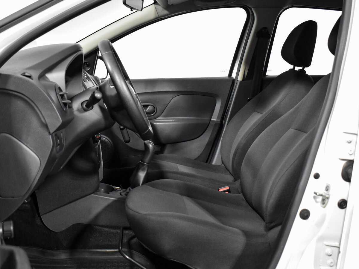 Купить Renault Logan с пробегом. Фото: #9