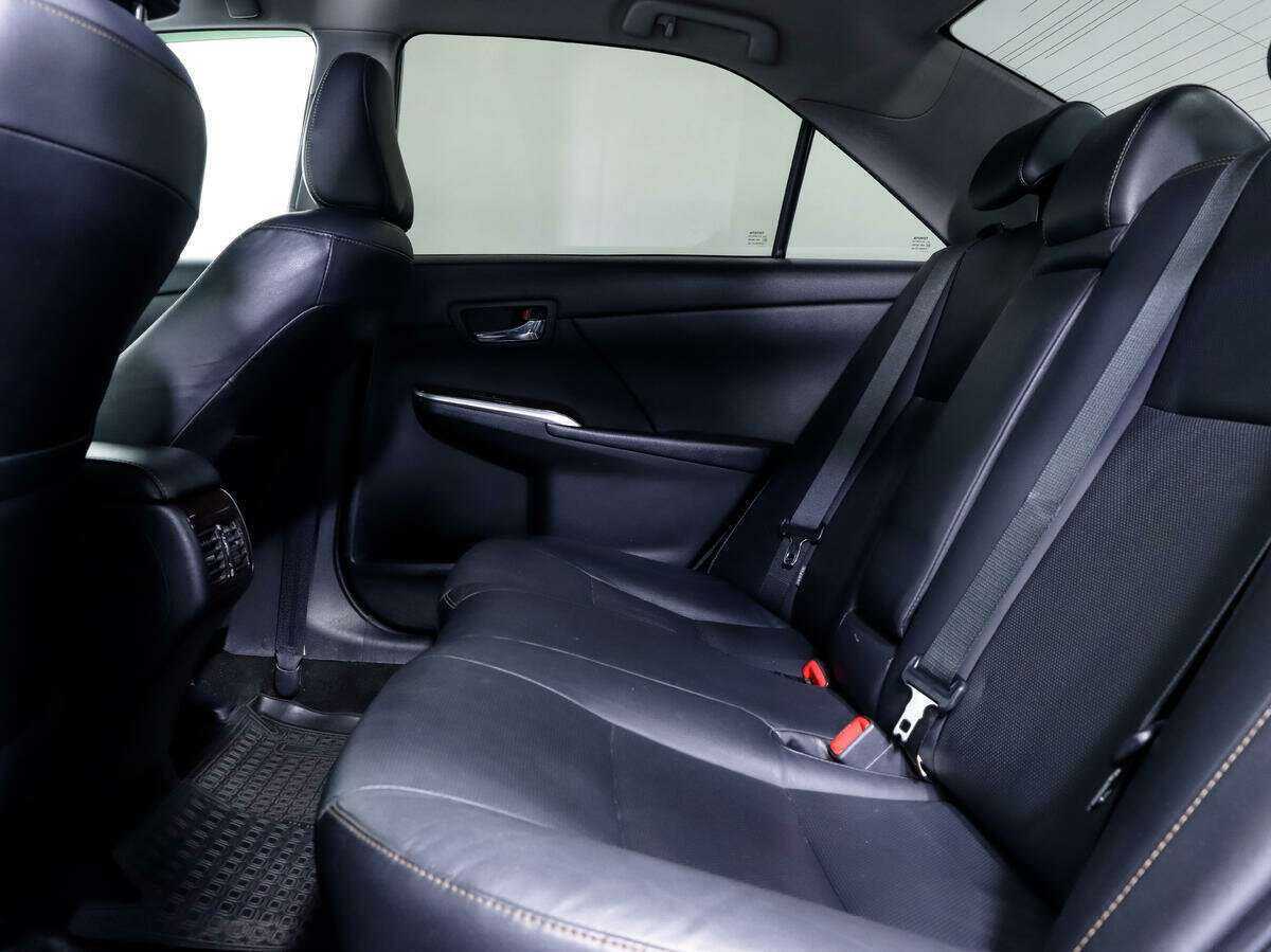 Купить Toyota Camry с пробегом. Фото: #10