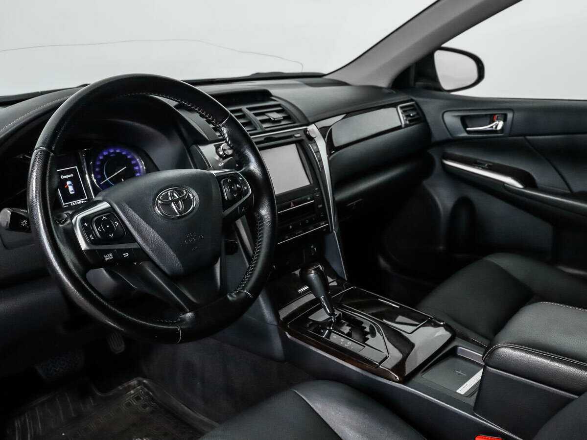 Купить Toyota Camry с пробегом. Фото: #8