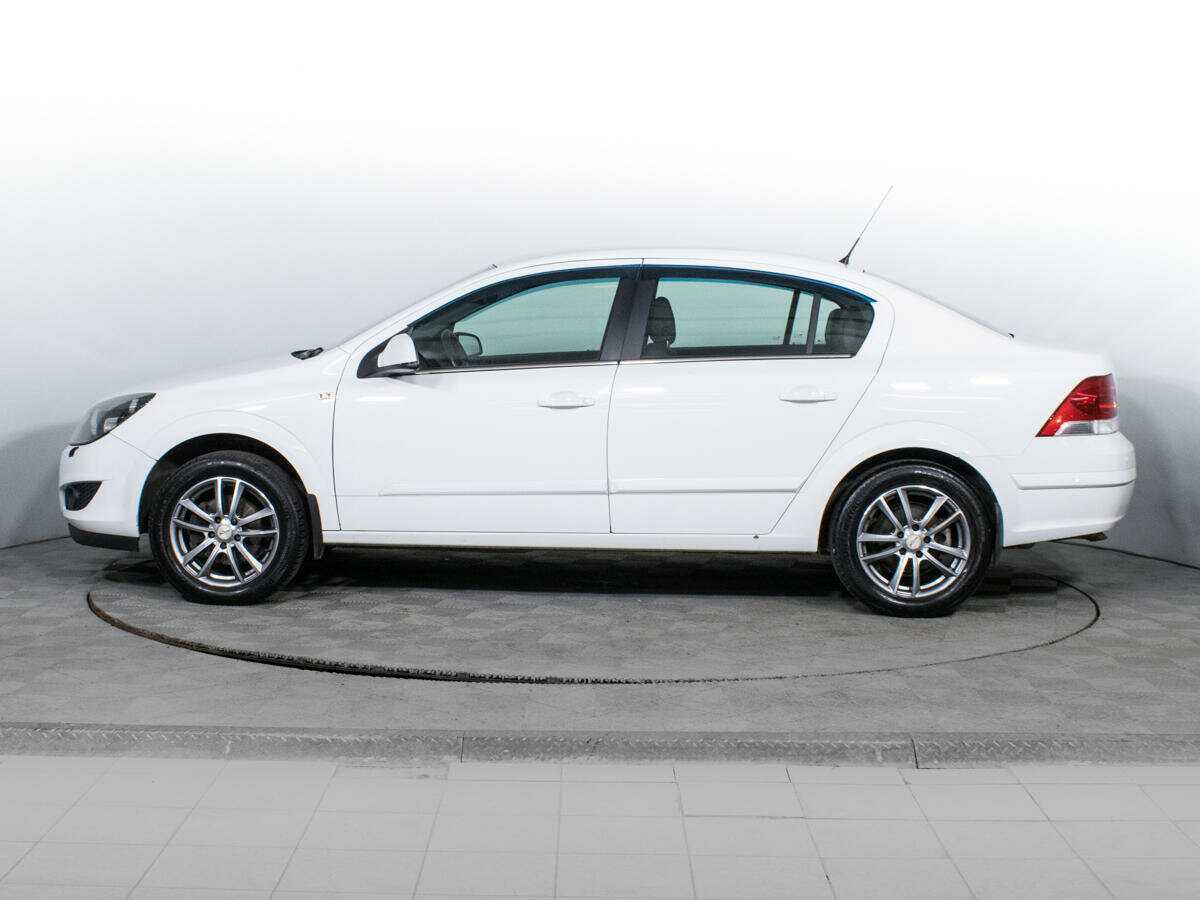 Купить Opel Astra с пробегом. Фото: #7