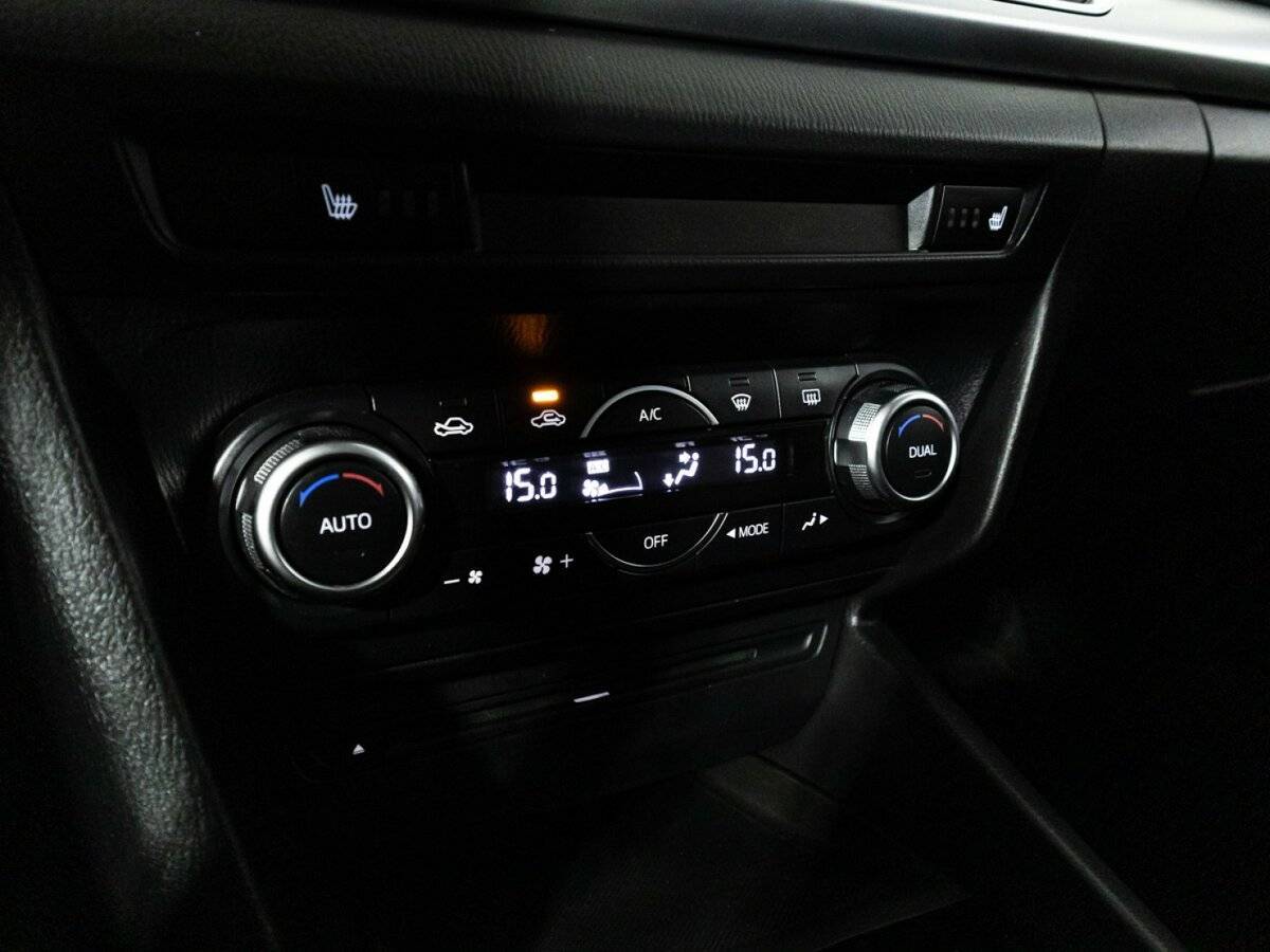 Купить Mazda 3 с пробегом. Фото: #16