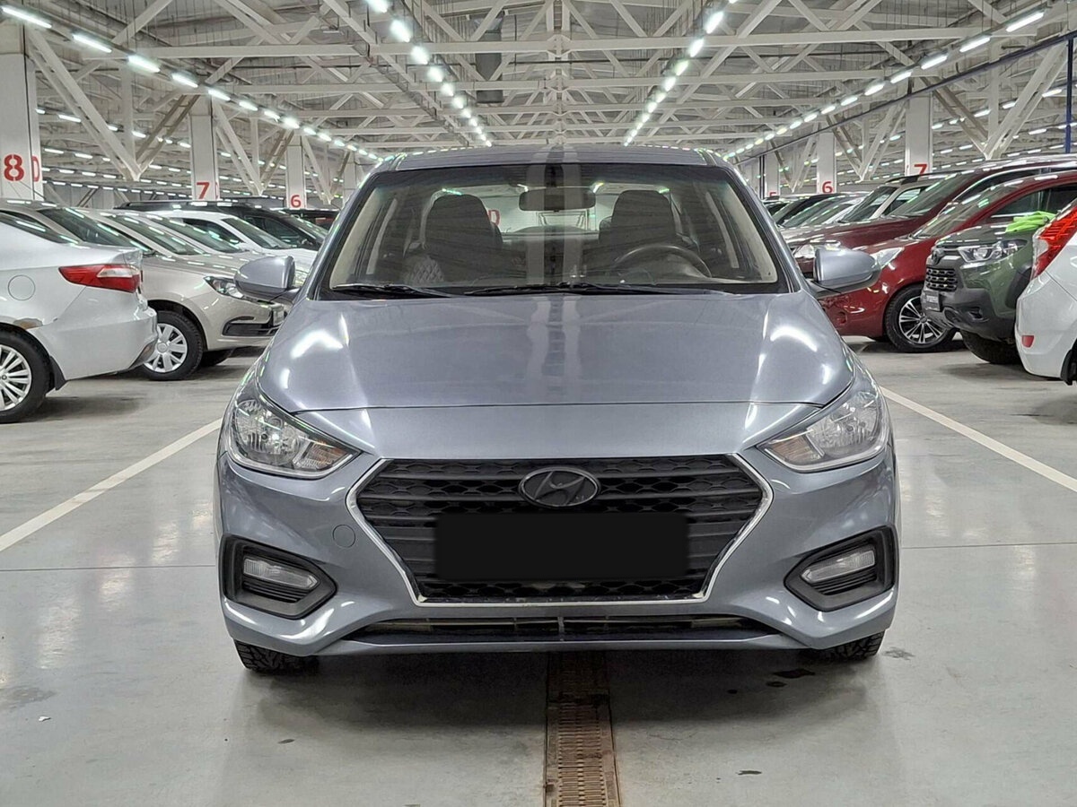 Купить Hyundai Solaris с пробегом. Фото: #1