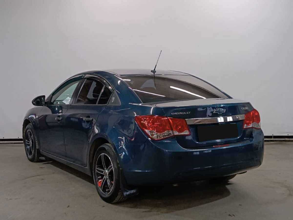 Купить Chevrolet Cruze с пробегом. Фото: #6