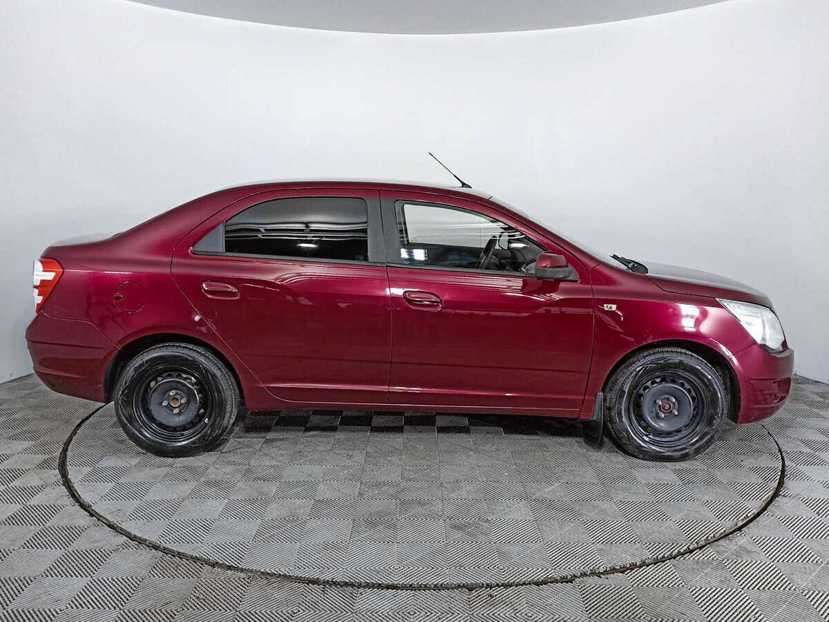 Купить Chevrolet Cobalt с пробегом. Фото: #3