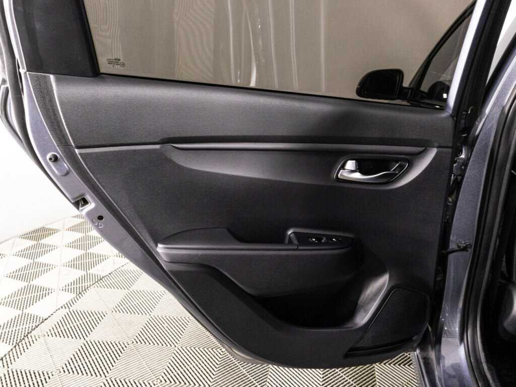 Купить Kia Rio с пробегом. Фото: #24