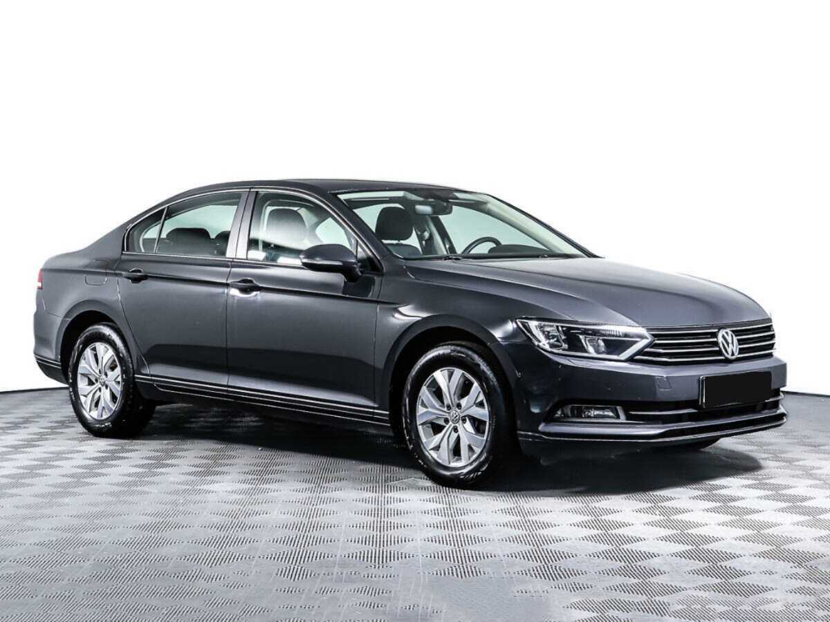Купить Volkswagen Passat с пробегом. Фото: #2