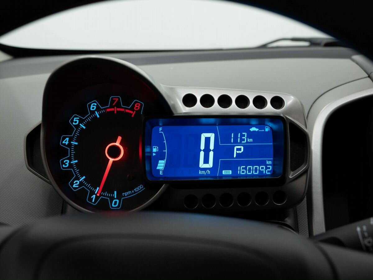 Купить Chevrolet Aveo с пробегом. Фото: #15