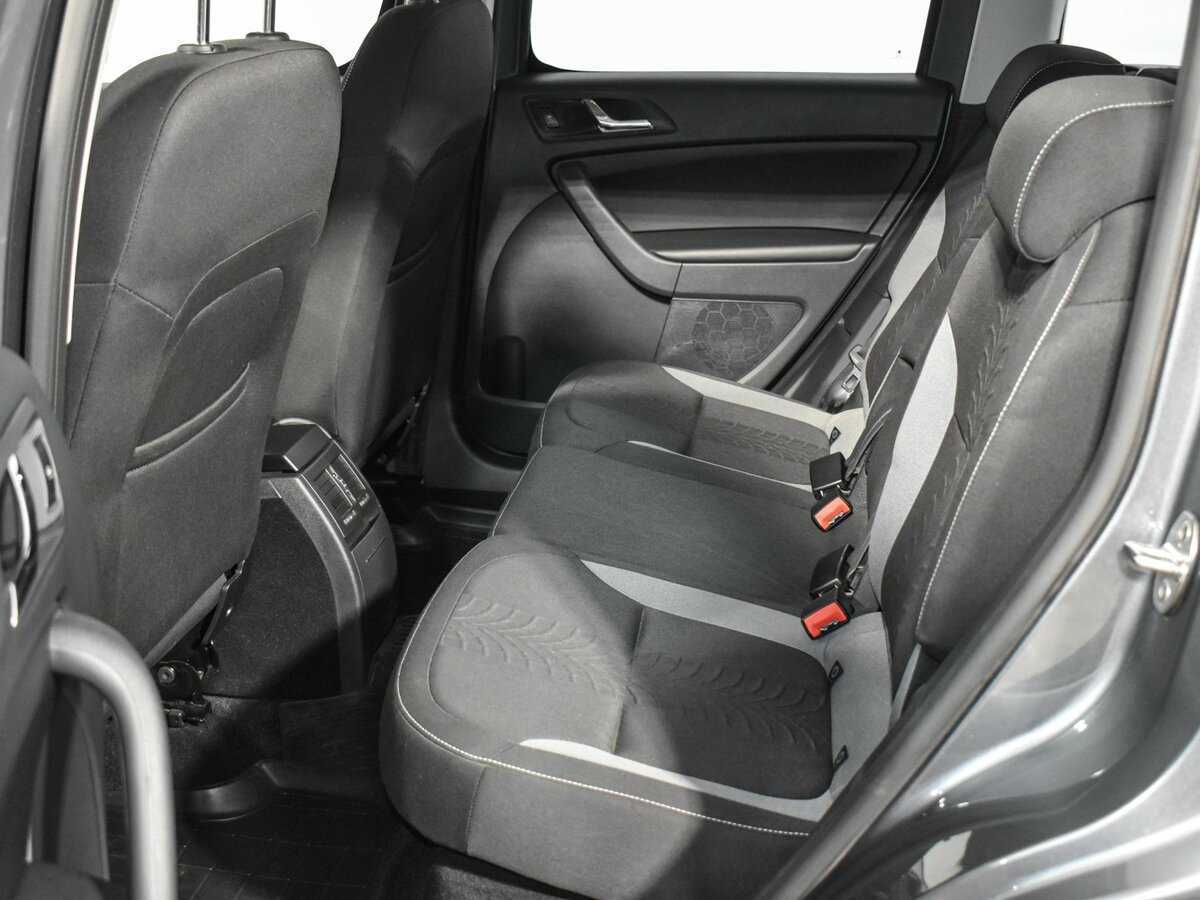 Купить Skoda Yeti с пробегом. Фото: #11