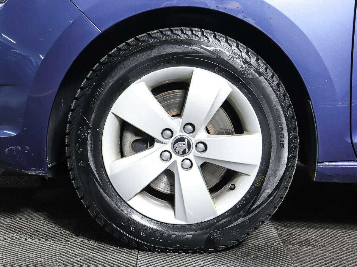 Купить Skoda Rapid с пробегом. Фото: #24