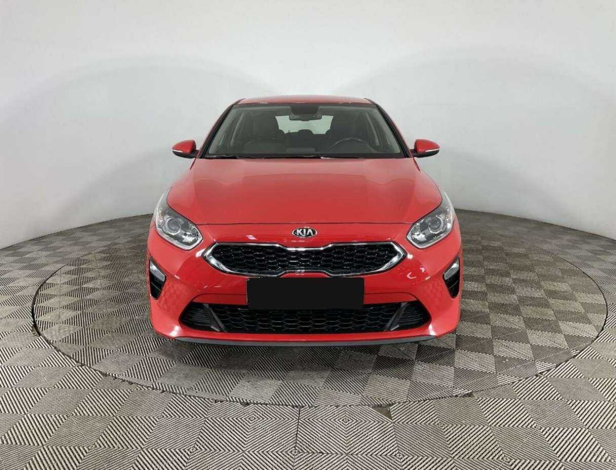 Купить Kia Ceed с пробегом. Фото: #1