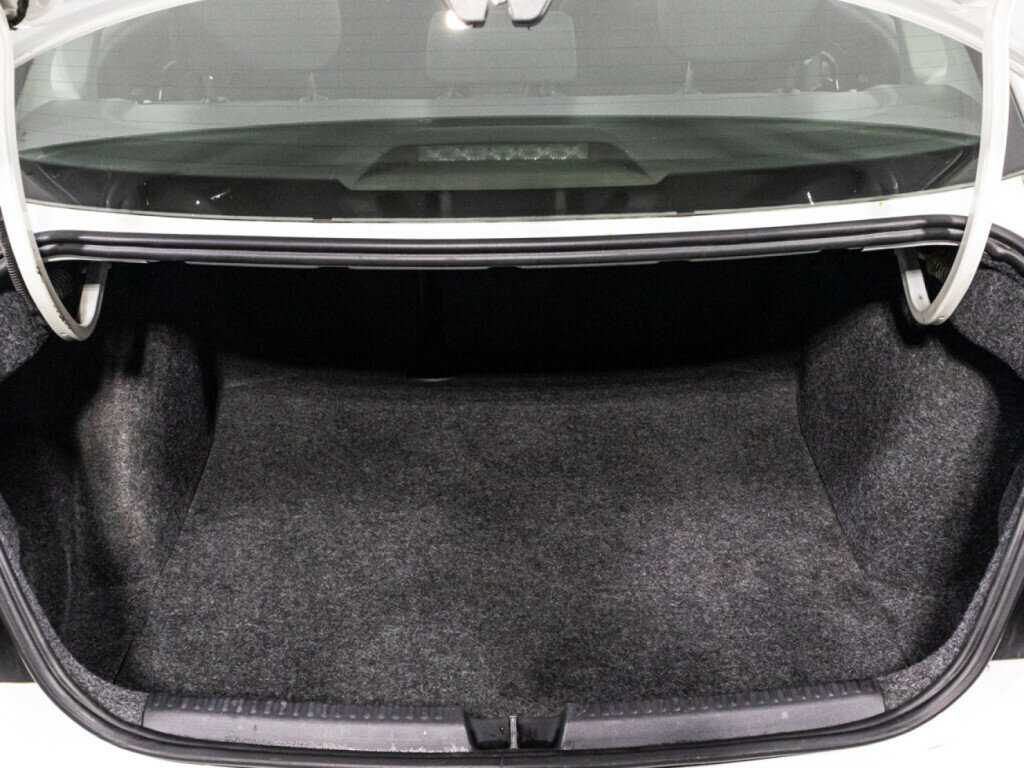 Купить Volkswagen Polo с пробегом. Фото: #14