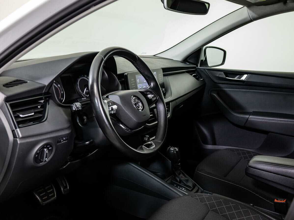 Купить Skoda Rapid с пробегом. Фото: #10
