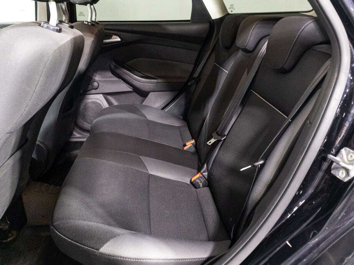 Купить Ford Focus с пробегом. Фото: #9