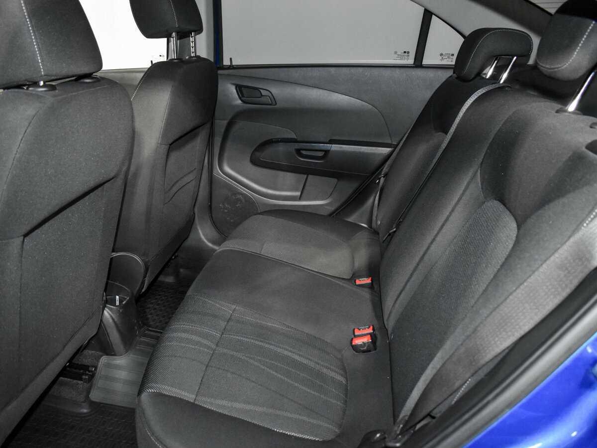 Купить Chevrolet Aveo с пробегом. Фото: #10