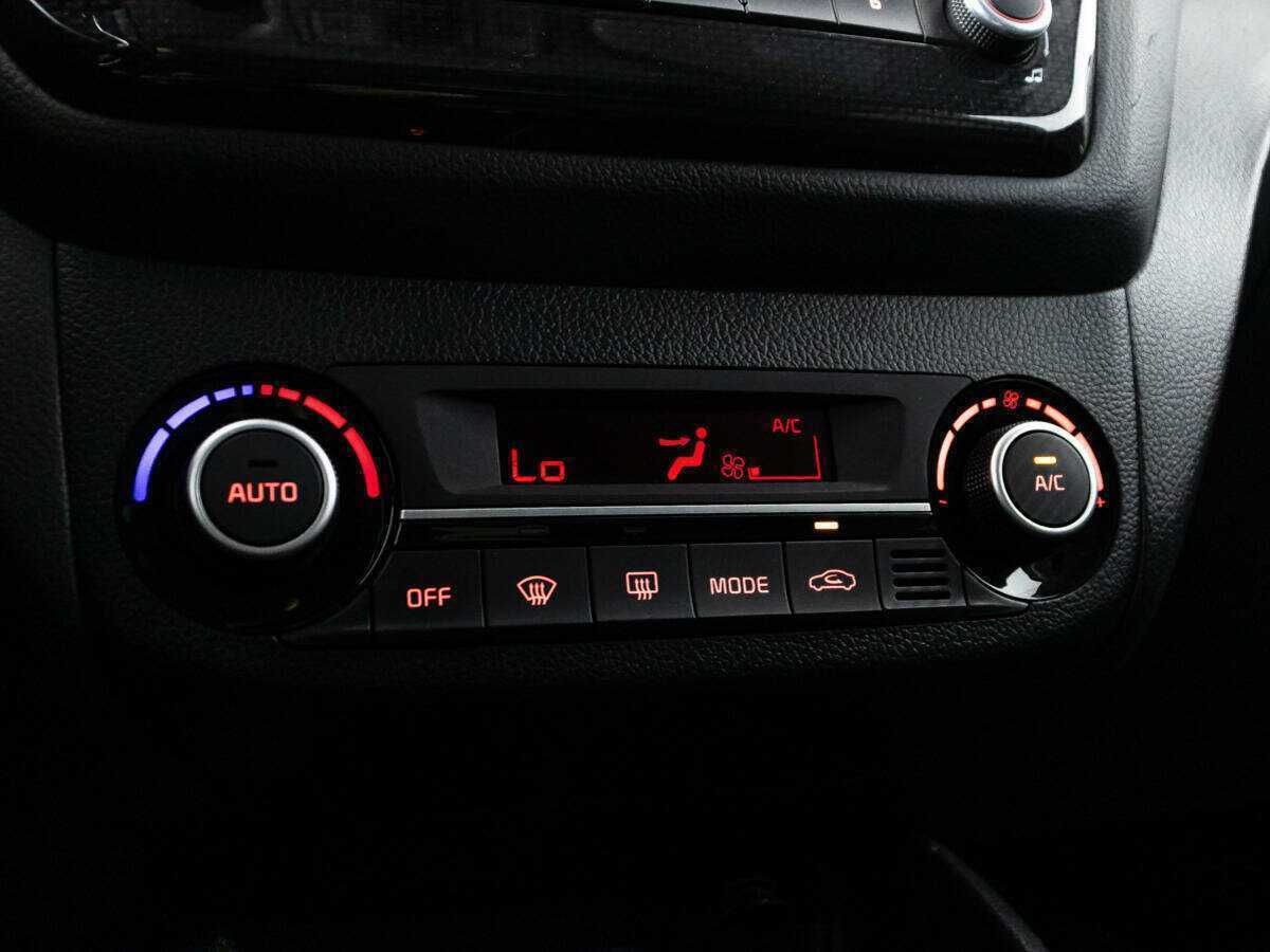 Купить Kia Rio с пробегом. Фото: #16