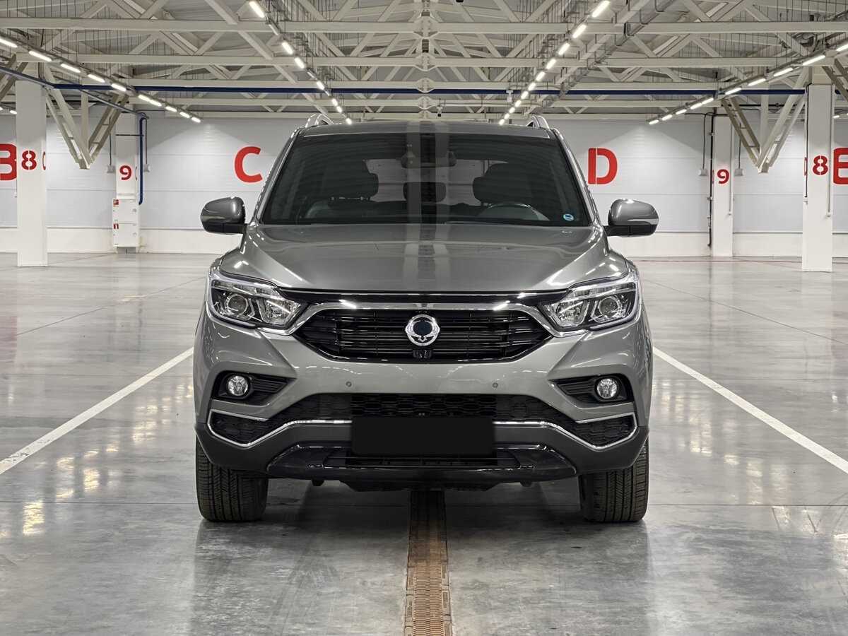 Купить SsangYong Rexton с пробегом. Фото: #1