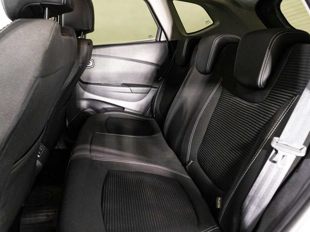 Купить Renault Kaptur с пробегом. Фото: #9