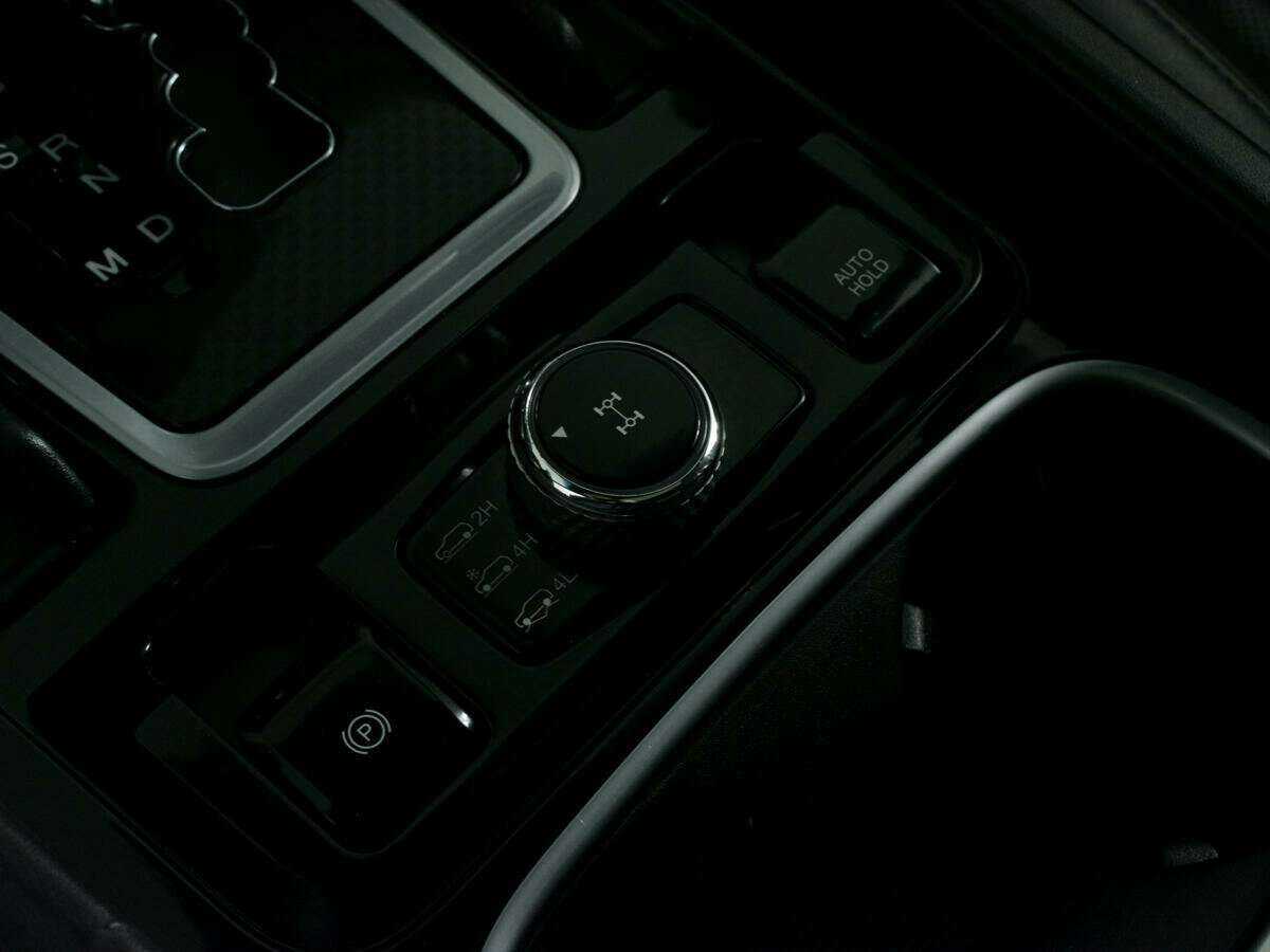 Купить SsangYong Rexton с пробегом. Фото: #15