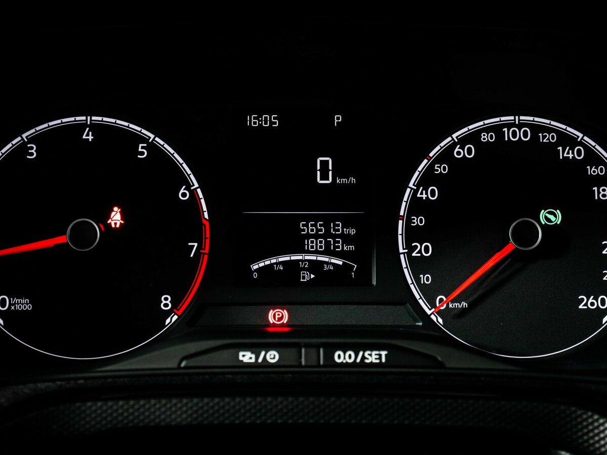 Купить Volkswagen Polo с пробегом. Фото: #8