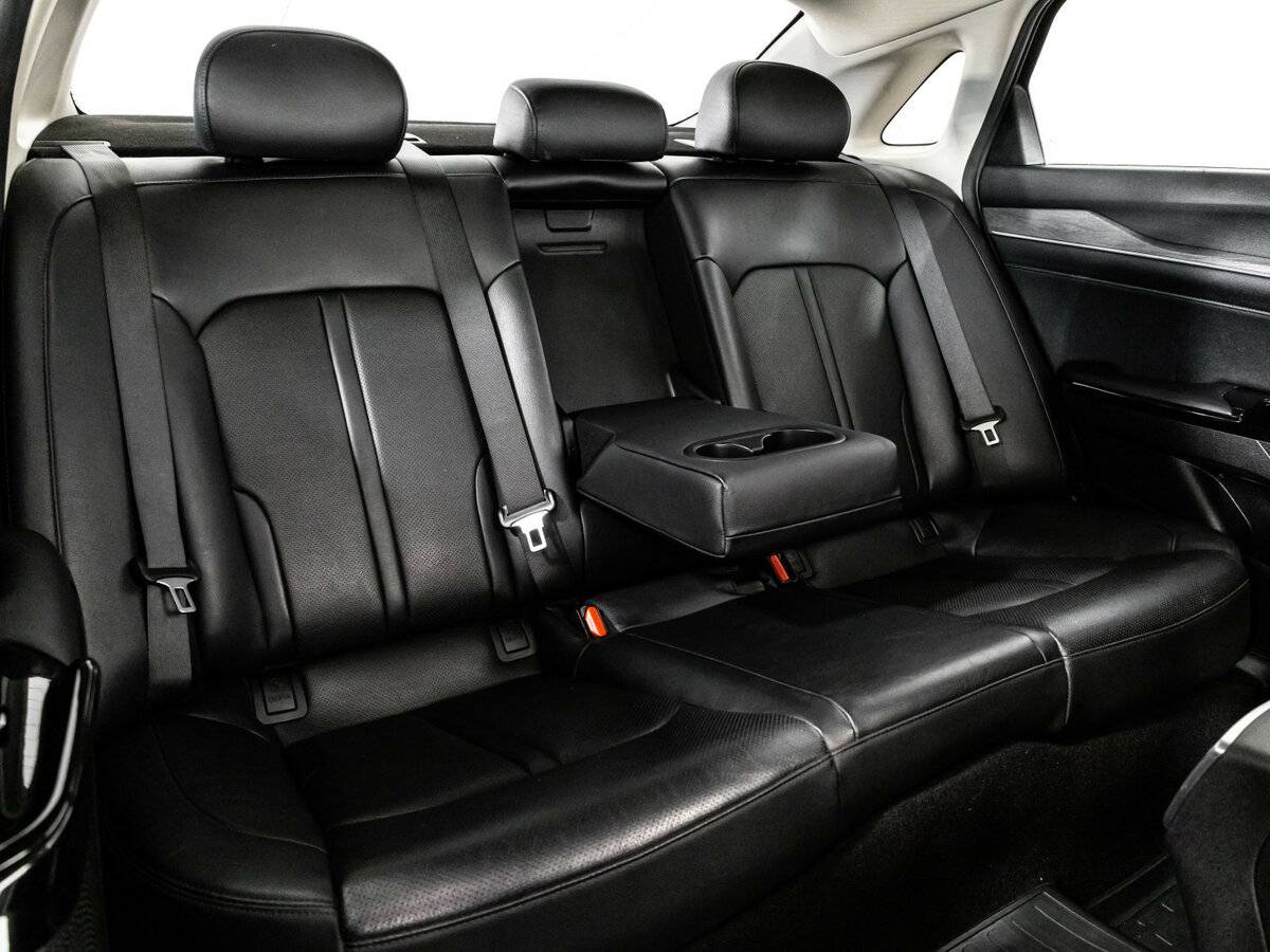 Купить Kia K5 с пробегом. Фото: #18