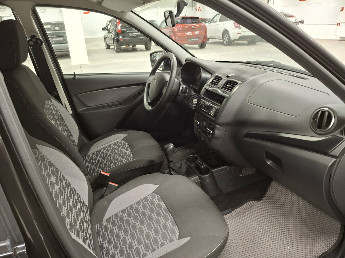 Купить Lada (ВАЗ) Granta с пробегом. Фото: #10