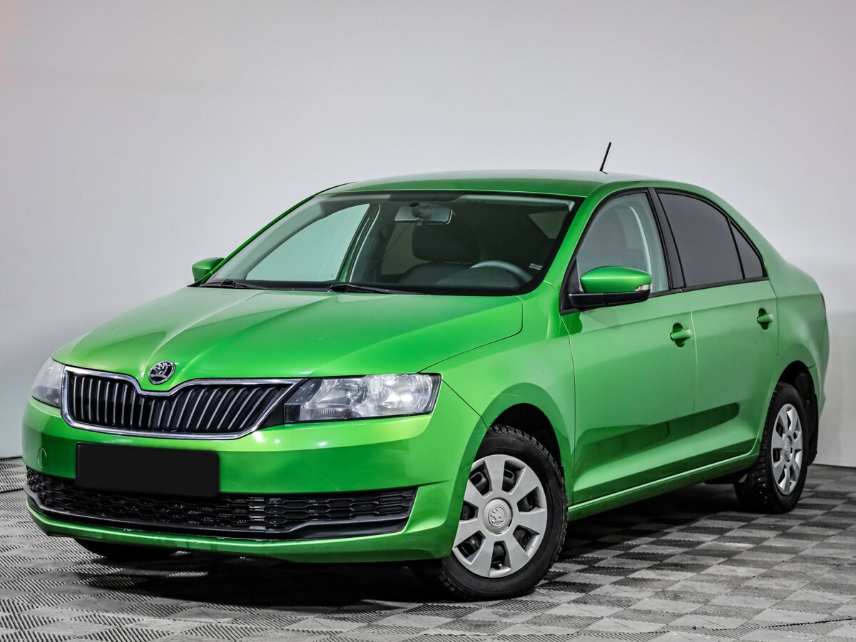Купить Skoda Rapid с пробегом. Посмотреть фото