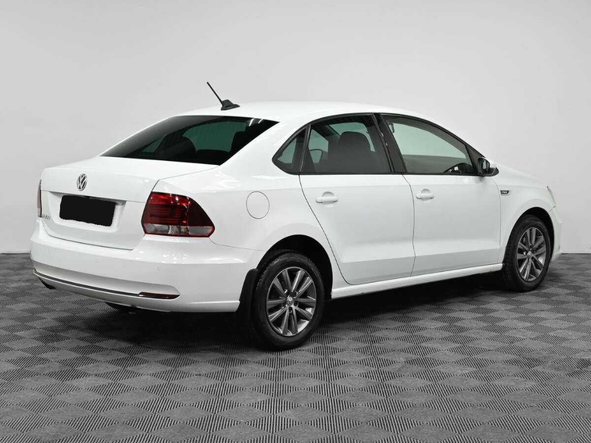 Купить Volkswagen Polo с пробегом. Фото: #1