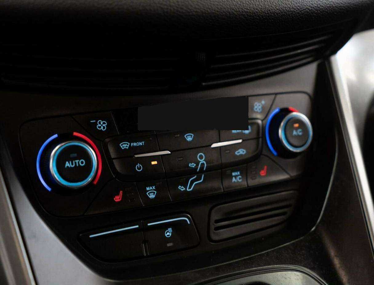 Купить Ford Kuga с пробегом. Фото: #10