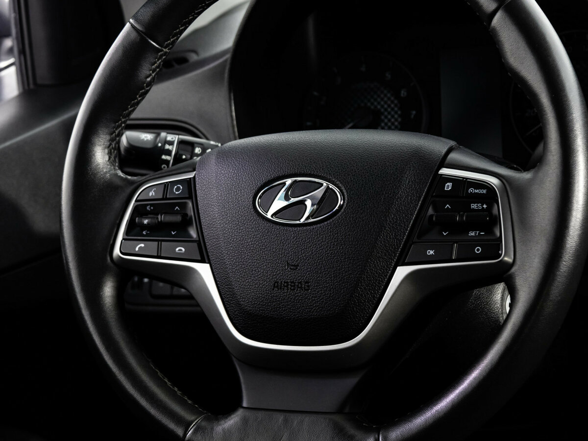 Купить Hyundai Solaris с пробегом. Фото: #8