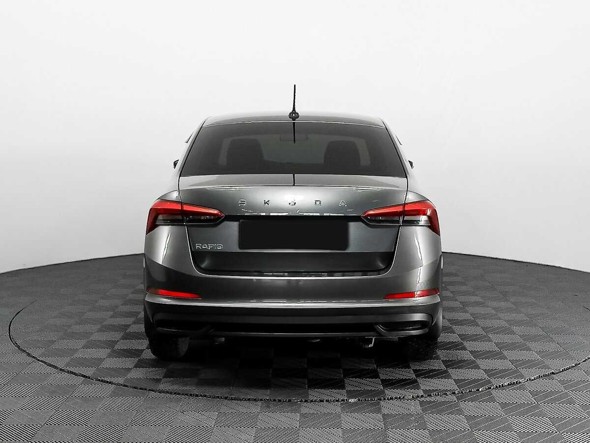 Купить Skoda Rapid с пробегом. Фото: #4
