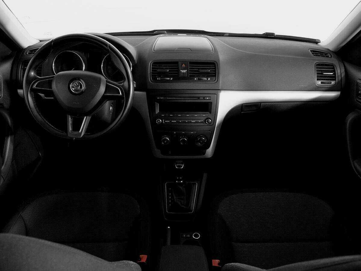 Купить Skoda Yeti с пробегом. Фото: #11