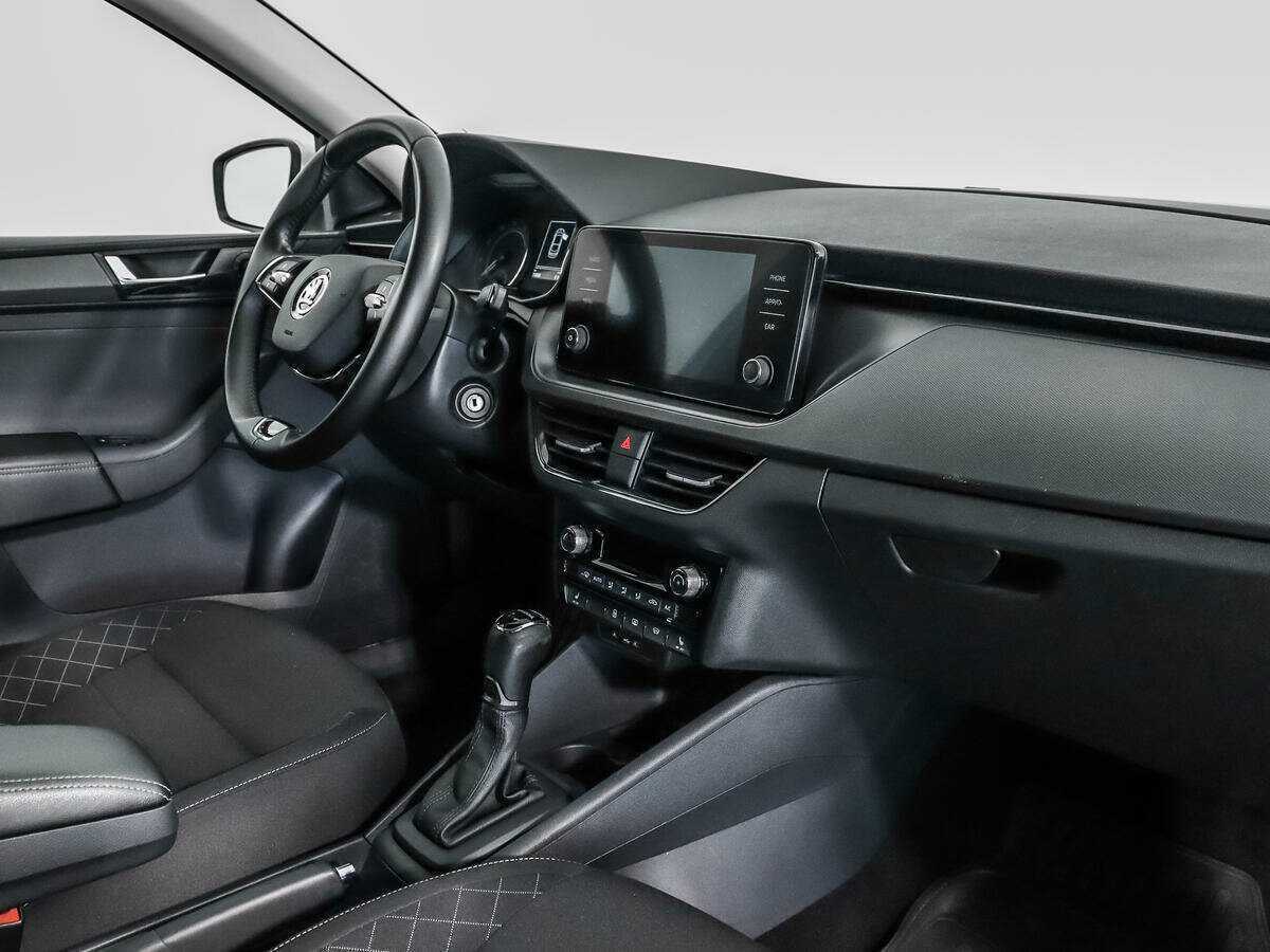 Купить Skoda Rapid с пробегом. Фото: #10