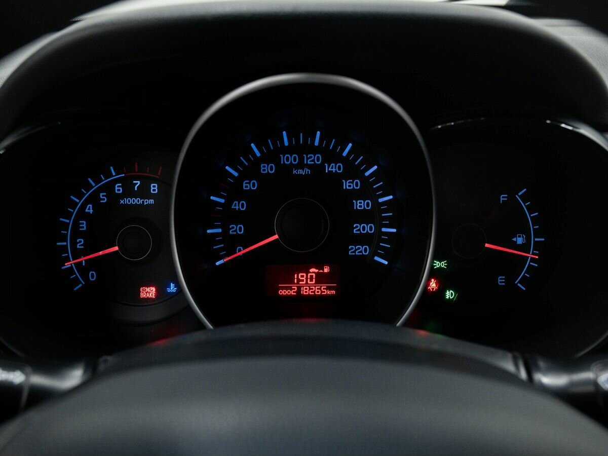 Купить Kia Rio с пробегом. Фото: #17