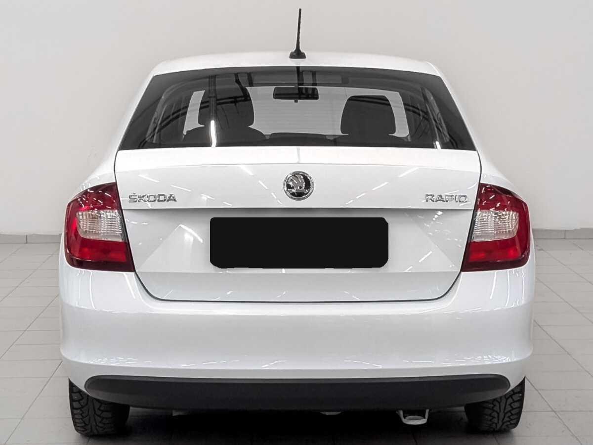 Купить Skoda Rapid с пробегом. Фото: #5