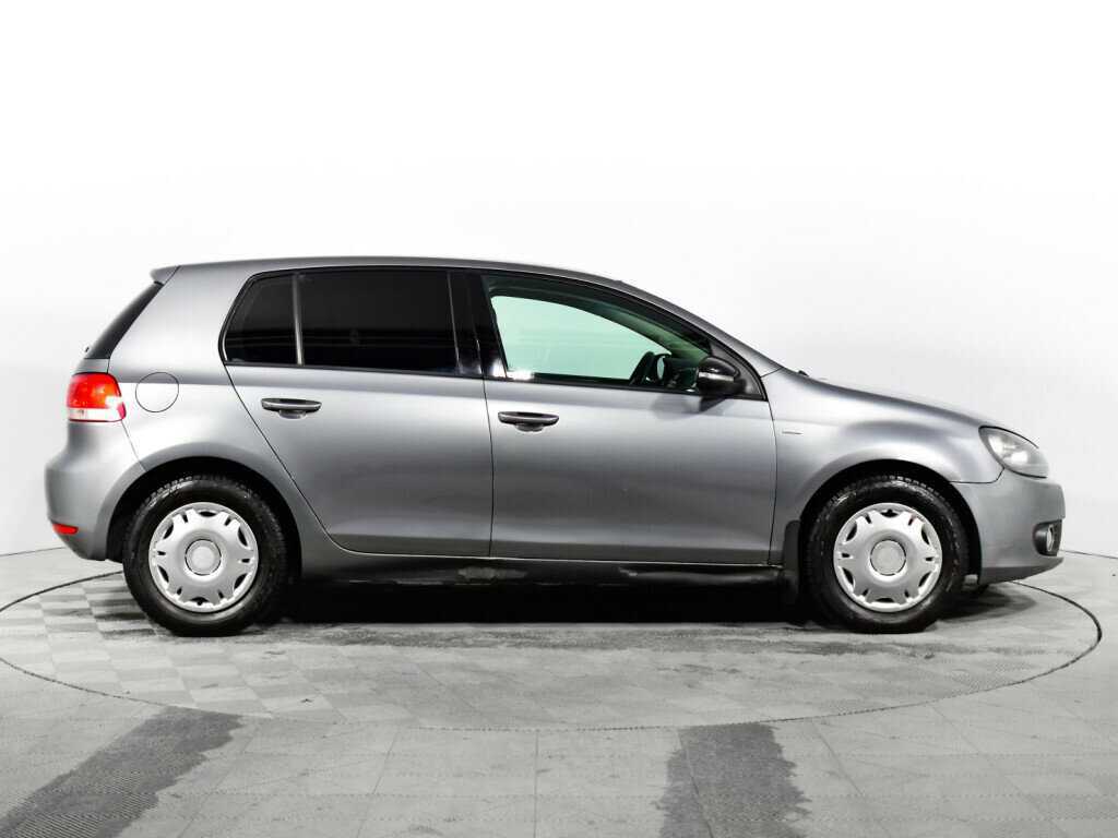 Купить Volkswagen Golf с пробегом. Фото: #3
