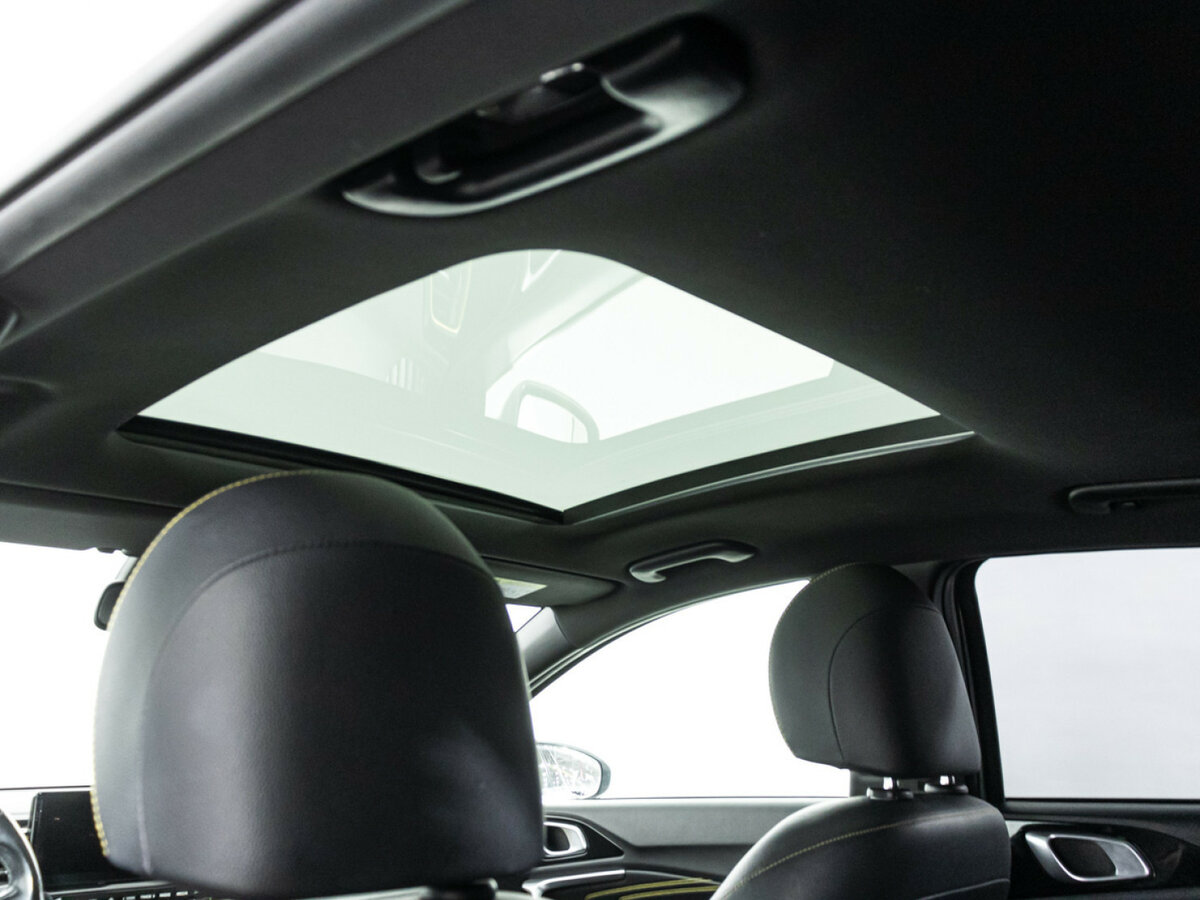 Купить Kia XCeed с пробегом. Фото: #17