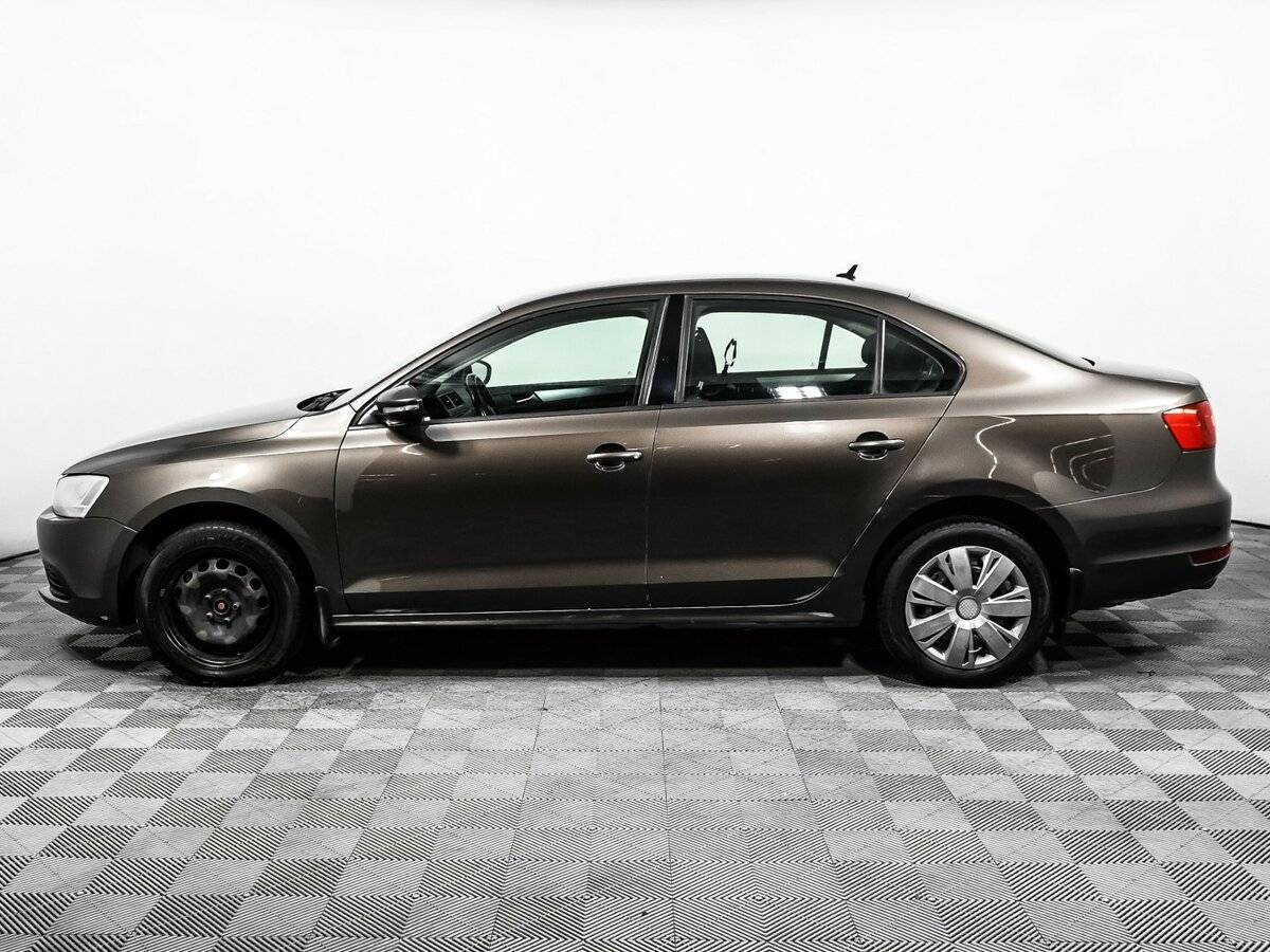 Купить Volkswagen Jetta с пробегом. Фото: #7