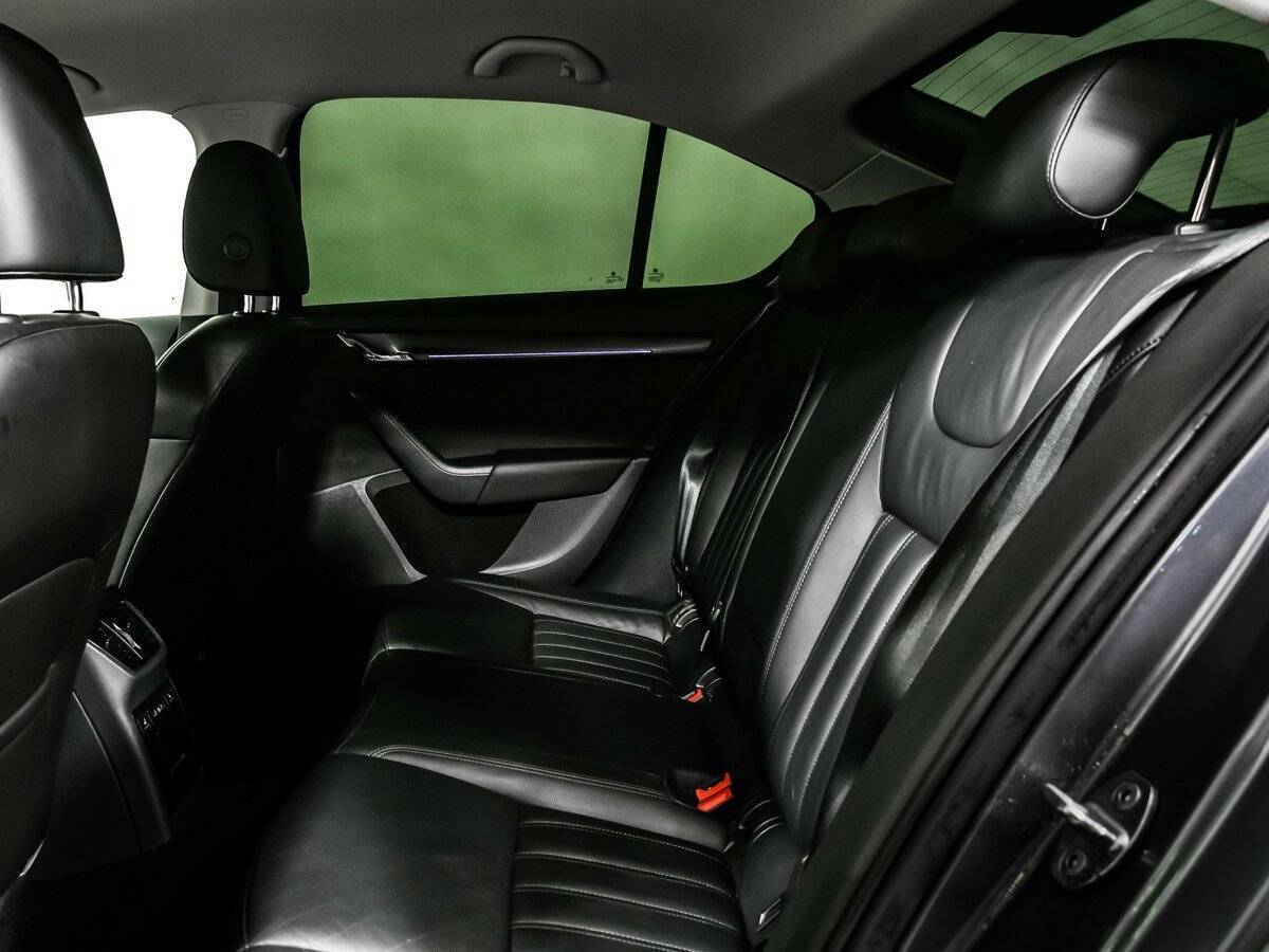 Купить Skoda Octavia с пробегом. Фото: #11