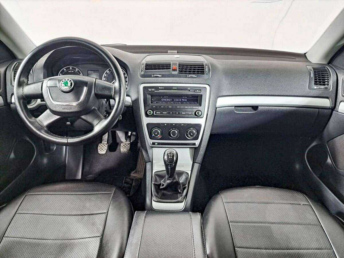 Купить Skoda Octavia с пробегом. Фото: #11