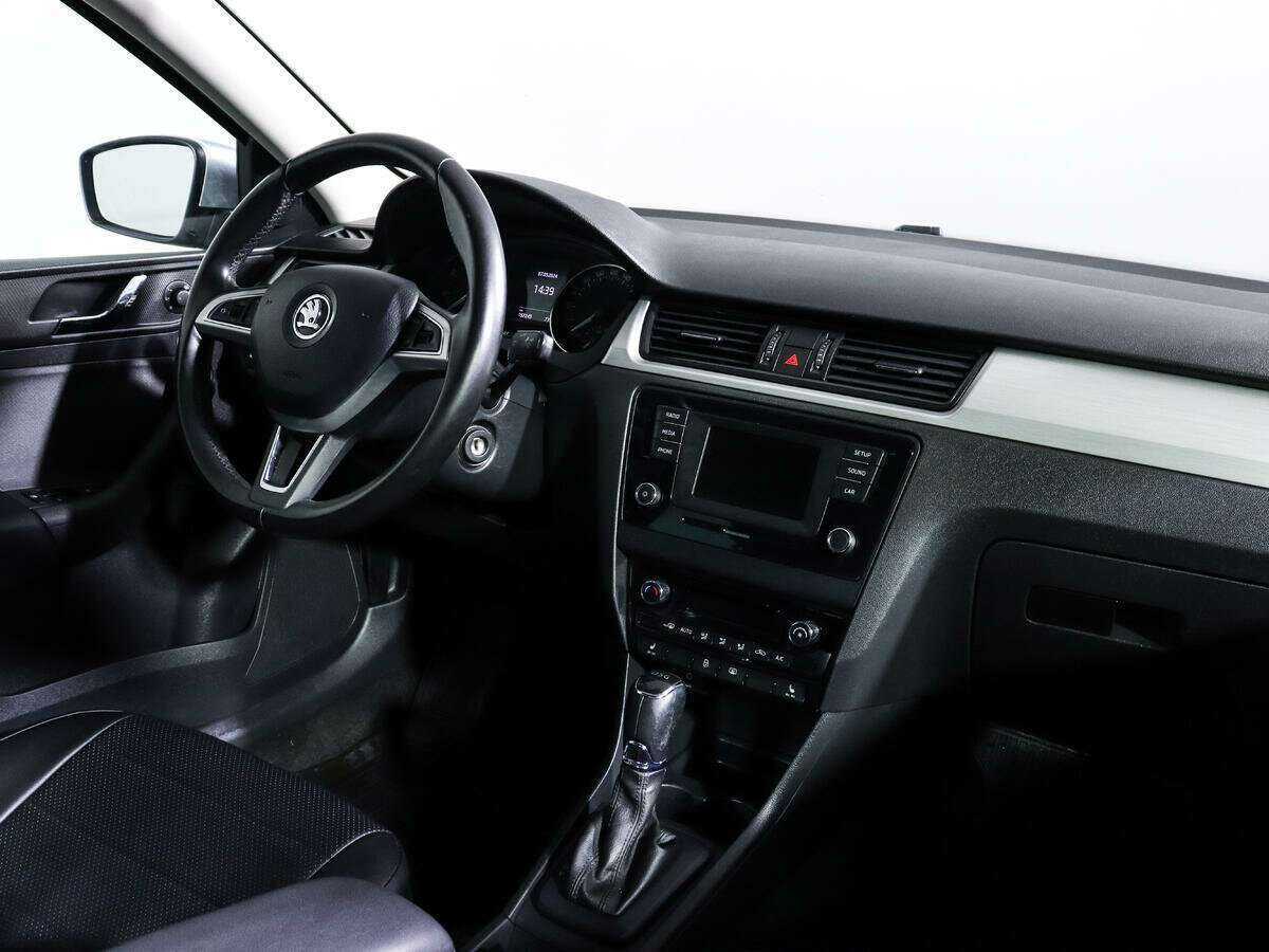 Купить Skoda Rapid с пробегом. Фото: #7