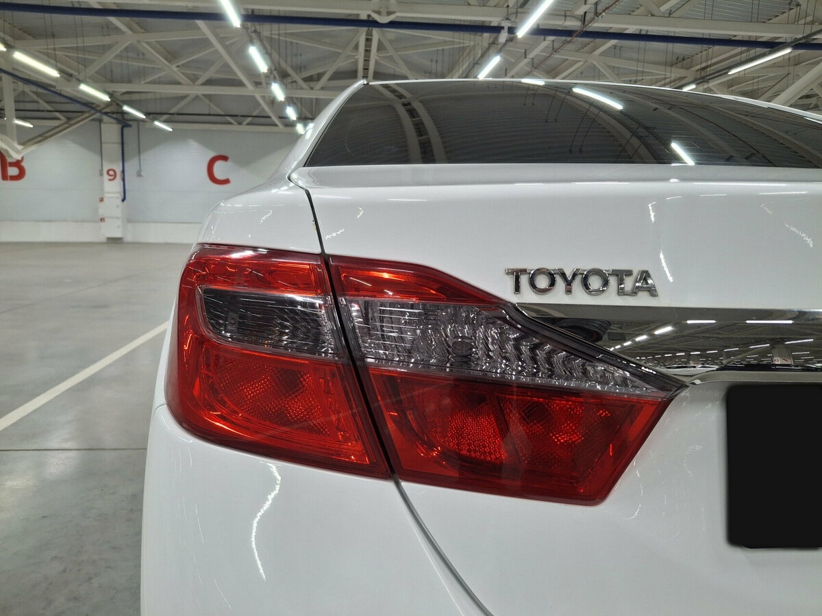 Купить Toyota Camry с пробегом. Фото: #8