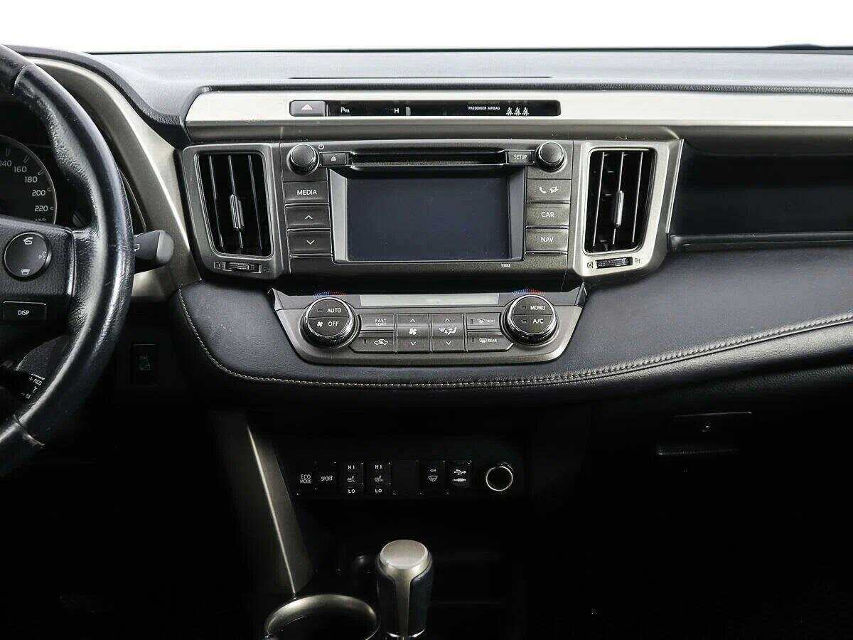 Купить Toyota RAV4 с пробегом. Фото: #13