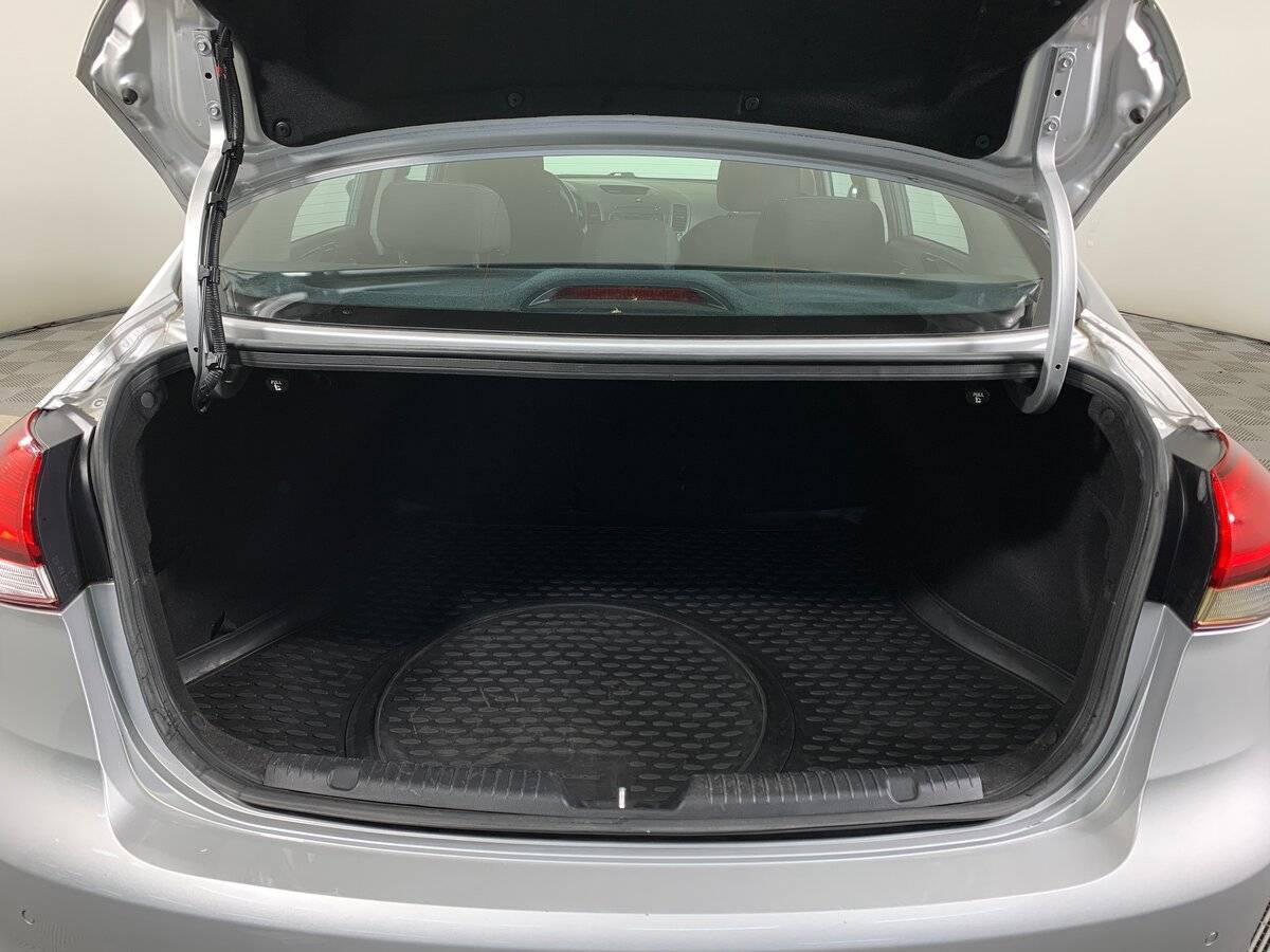 Купить Kia Cerato с пробегом. Фото: #18