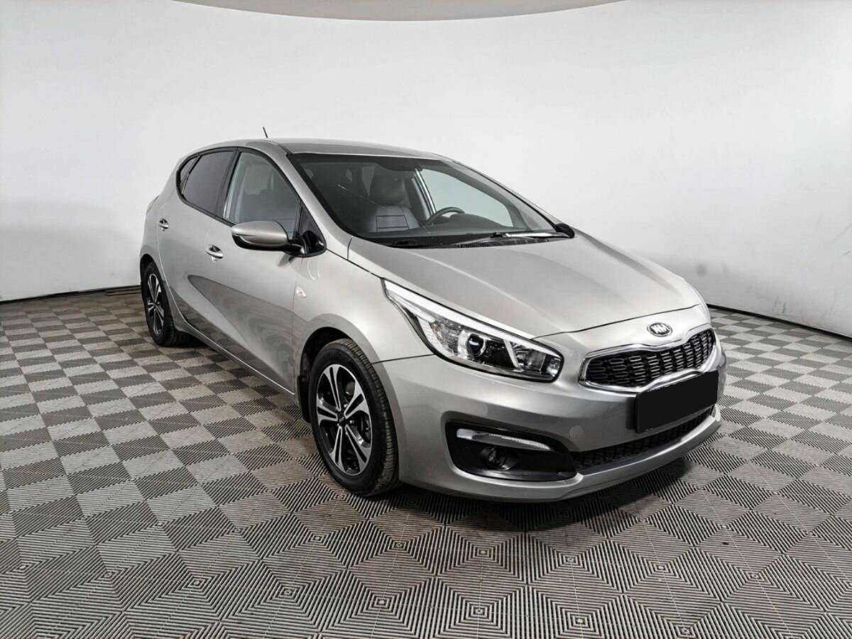 Купить Kia Ceed с пробегом. Фото: #2
