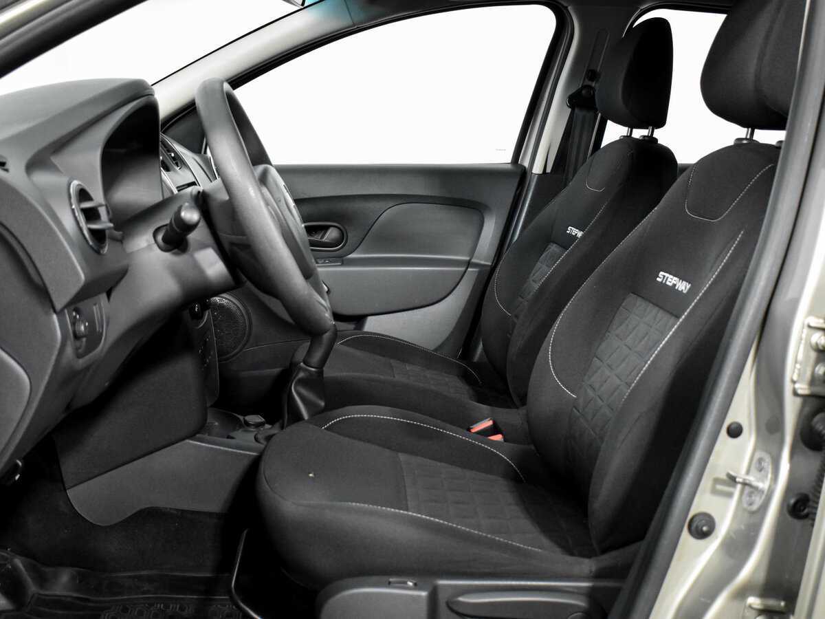 Купить Renault Sandero с пробегом. Фото: #10